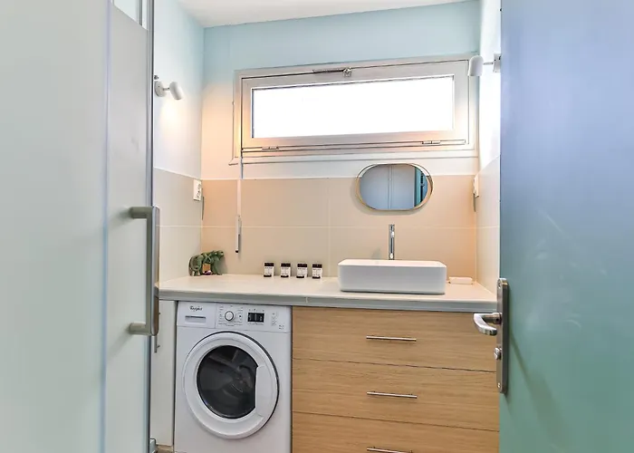 Les Salines - - Gare Des Sables 莱萨布勒-多洛讷