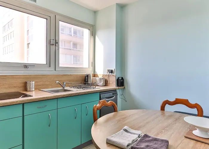 公寓 Les Salines - - Gare Des Sables 莱萨布勒-多洛讷